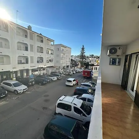 Apartamento T2 Com Terraco A 100 Metros Da Praia Holiday home Carvoeiro (Lagoa)