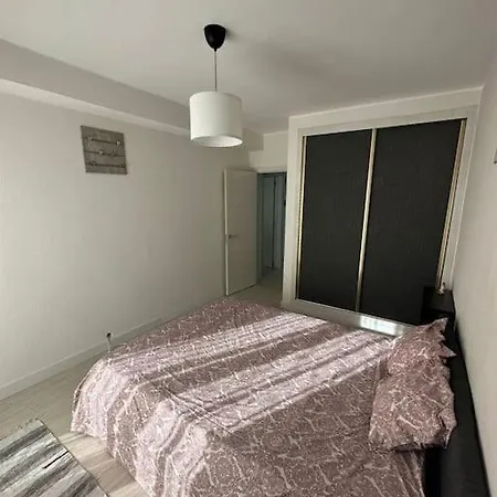 Holiday home Apartamento T2 Com Terraco A 100 Metros Da Praia Carvoeiro (Lagoa)