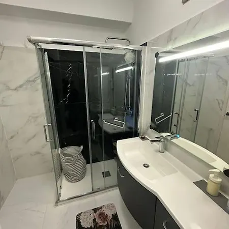 Apartamento T2 Com Terraco A 100 Metros Da Praia Σπίτι διακοπών *